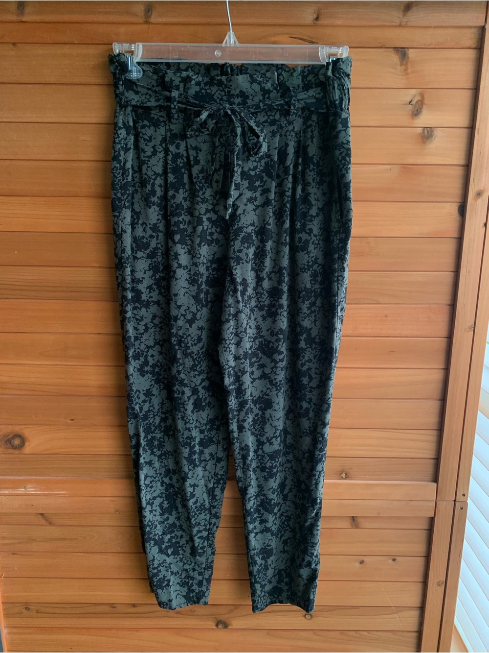 Abound Black and Gray Floral Paperbag Pants, Large